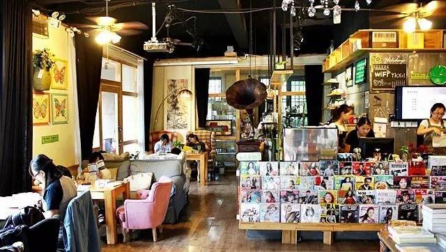 深冬的郑州，你需要这些书店帮你找回内心的平静和温暖