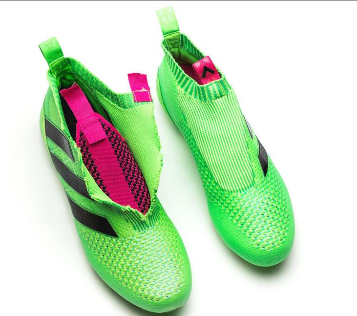 阿迪达斯足球球鞋测评,足球鞋选择nike还是阿迪达斯