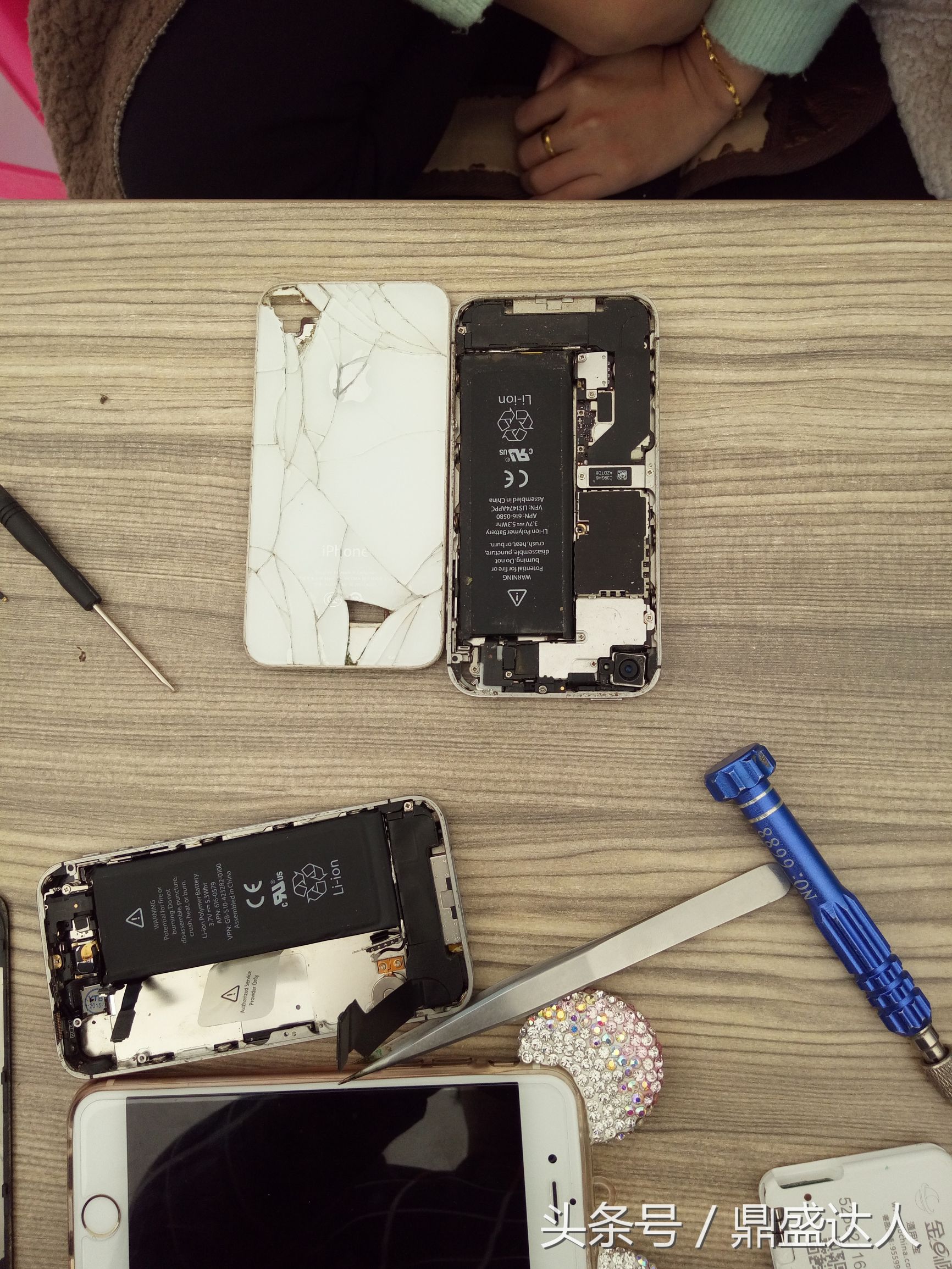 拆iphone4s用什么螺丝刀,苹果4s拆主板