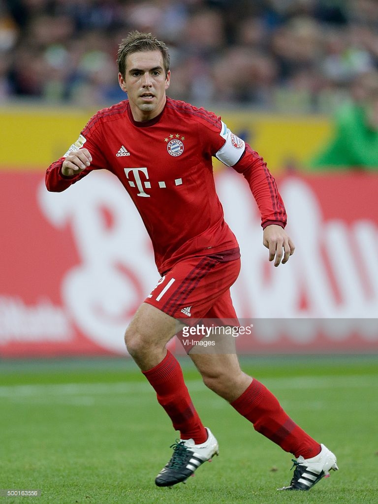 阿迪达斯足球球鞋测评,足球鞋选择nike还是阿迪达斯