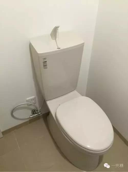 带浴缸三分离卫生间装修效果图,家装优秀案例布置