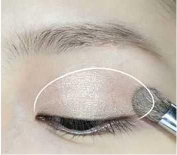 淡妆初学者必学的10个技巧,淡妆教程日常淡妆图片