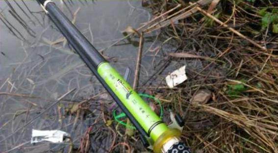 钓鱼人太牛！大风大雨中垂钓也能迎来鲤鲫大丰收