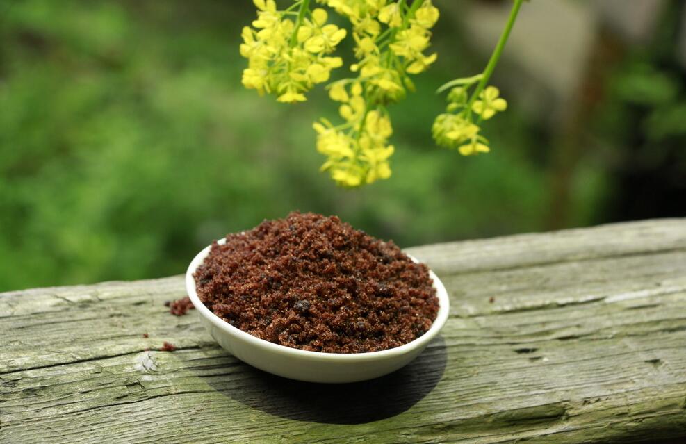 痛经时喝热水还是红糖水好,痛经喝红糖水无效那么应该怎么办