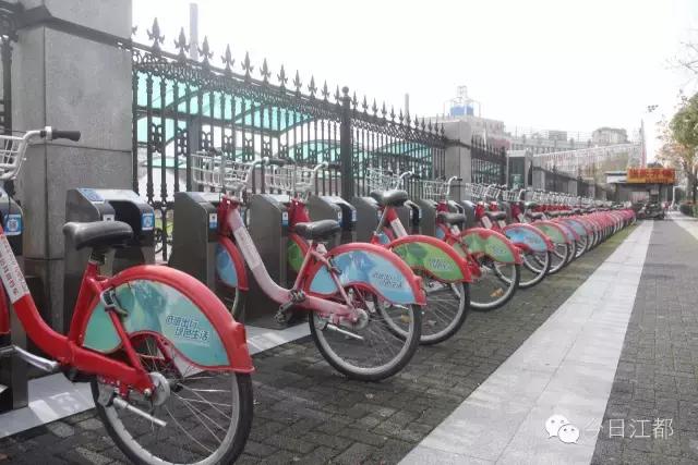 最牛街头骑单车,最牛人骑自行车过桥