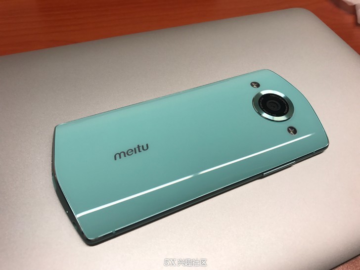 美图手机angelababy代言开箱,angelababy代言美图m8