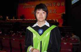 狩猎住帐篷吃虫子重庆女孩非洲原始部落体验不一样的人生