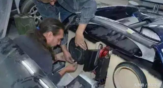 土豪：老爸给车迷儿子的生日礼物竟然是一辆布加迪？