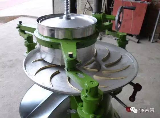 卷茶和条形茶的区别,茶的种类不同是因为品种不一样吗