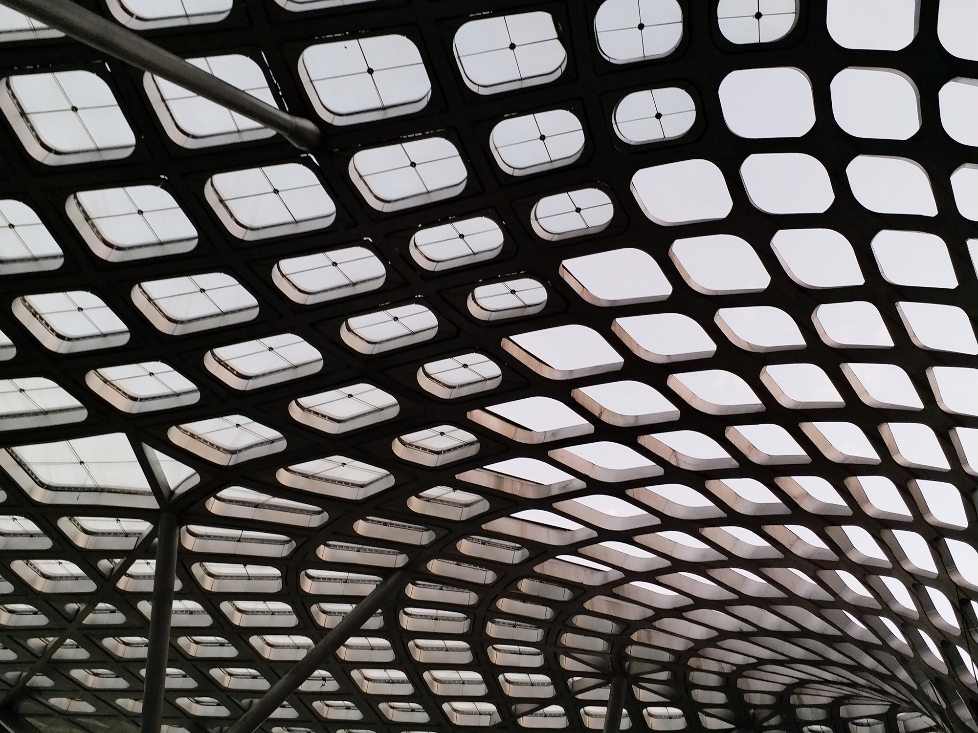 三星galaxyc9pro发售价,三星galaxyc9pro现在还能用吗