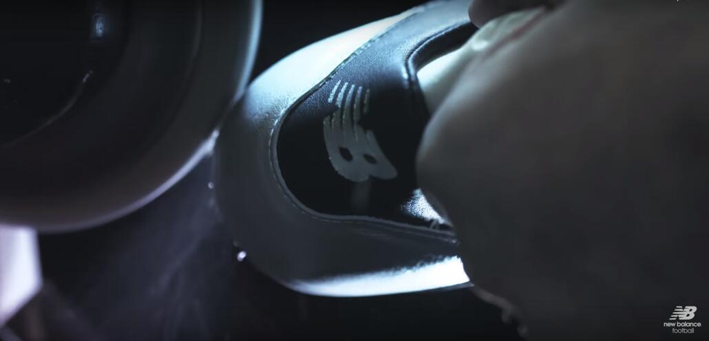 一双球鞋制作全过程,定制球鞋生产全过程