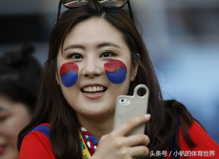 日本女球迷pk中国女球迷,各地女球迷颜值对比