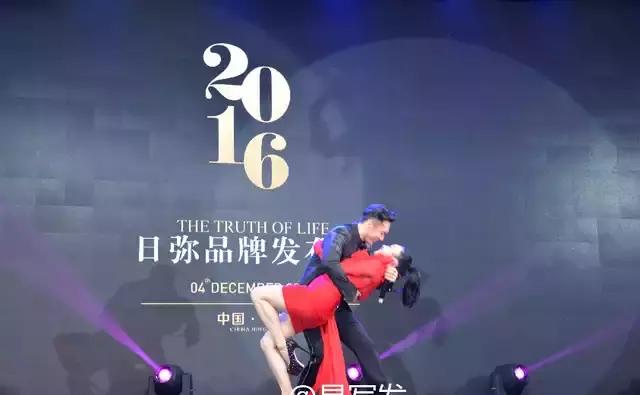 钟丽缇张伦硕秀恩爱,钟丽缇张伦硕跳舞tabata