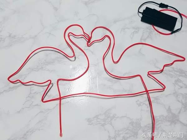 酒吧霓虹灯带效果,酒吧个性灯饰创意灯具