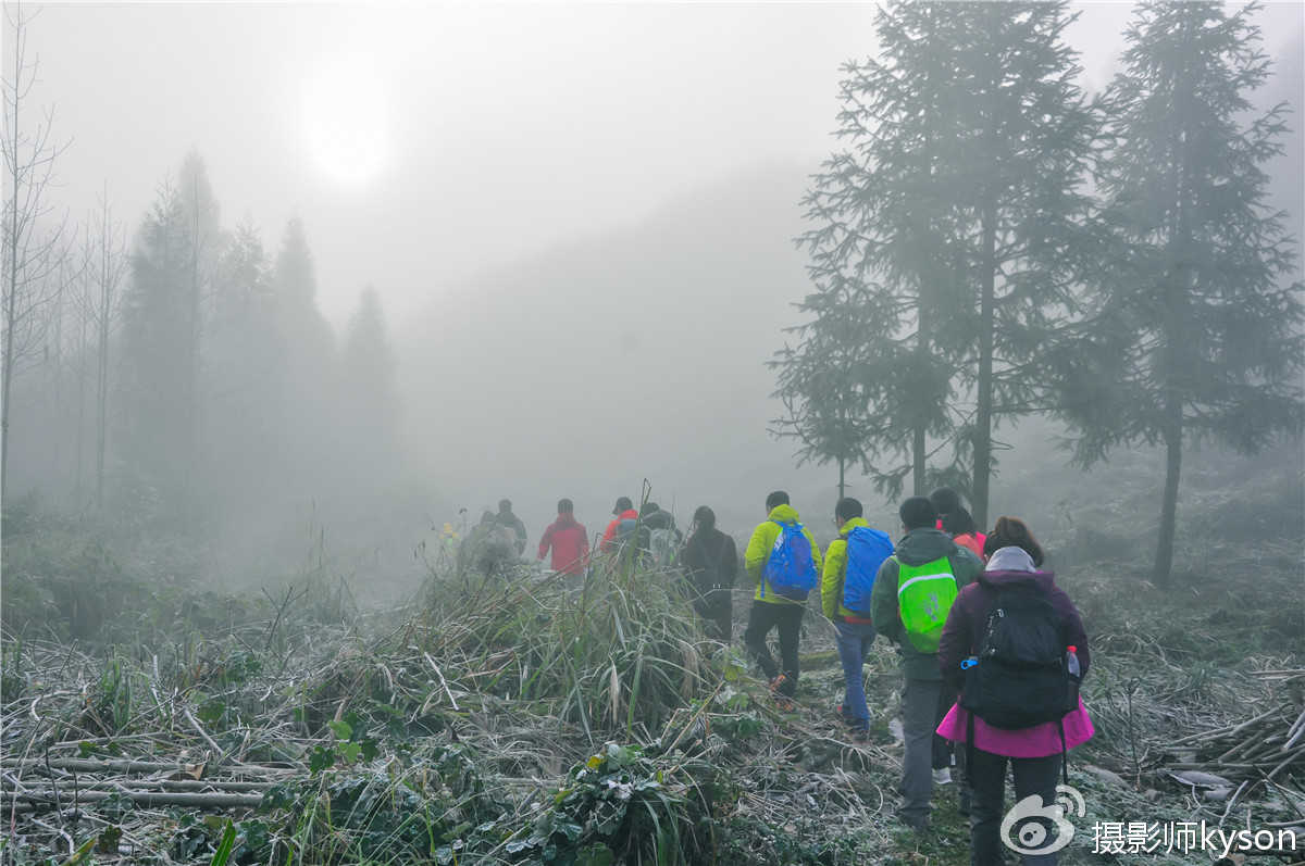 侠之梦受邀参与恩施坪坝营线路测试，冬季溯溪，冰冷刺骨，第一天