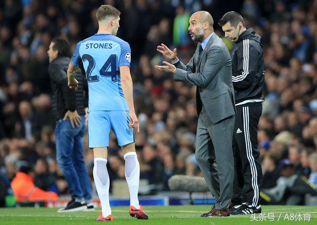 如何让进攻更具威胁性足球,进攻和防守哪个重要足球