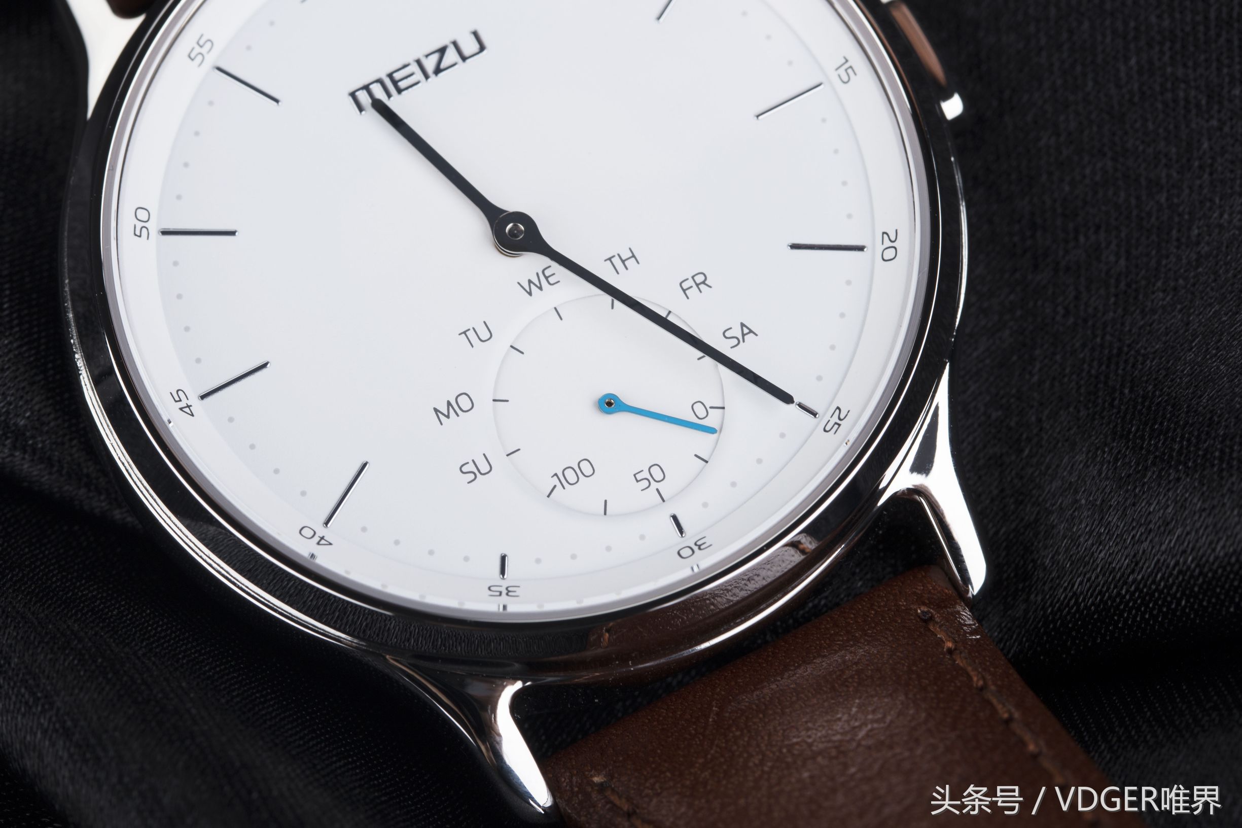 手表也能玩儿游戏,魅族mix轻智能手表