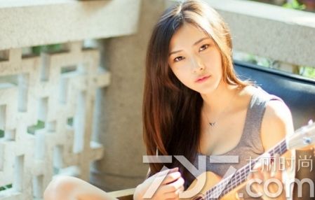 五钱一女命详细解释,五两女命财运与婚姻