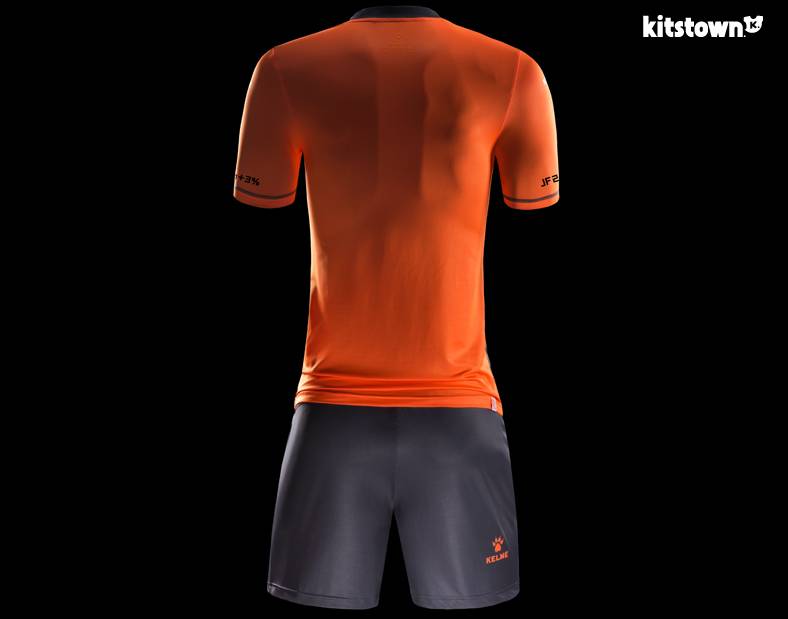 涓箼鑱旇禌闃熸湇,涓箼闃熸湇