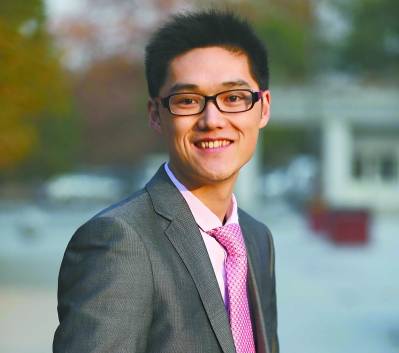 “微商”博士曾建华：浮夸才能活