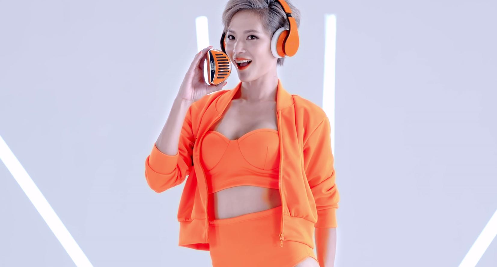 唱歌的时候很紧张怎么办,唱歌时总是紧张说不出话