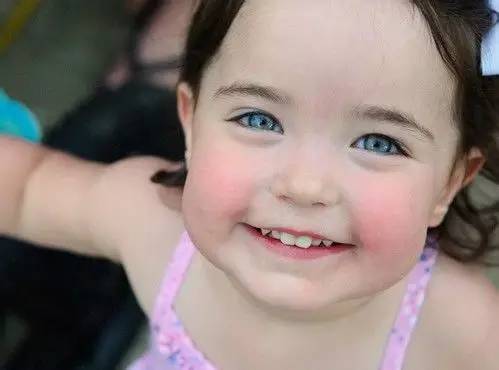 冬天脸红发热是什么原因造成的,宝宝冬天脸红擦什么面霜比较好