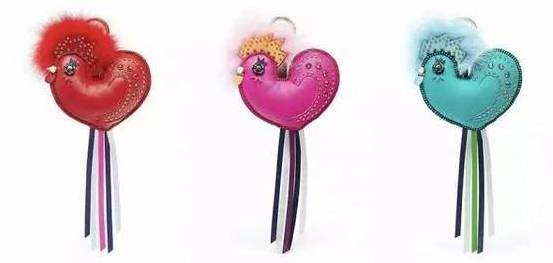 奢侈大牌推出鸡年限量款，谁敢送我就封杀他！只因风格太诡异