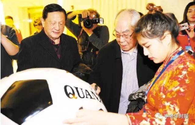 天津足球队六十“周岁”了中国足坛名宿津门再聚首