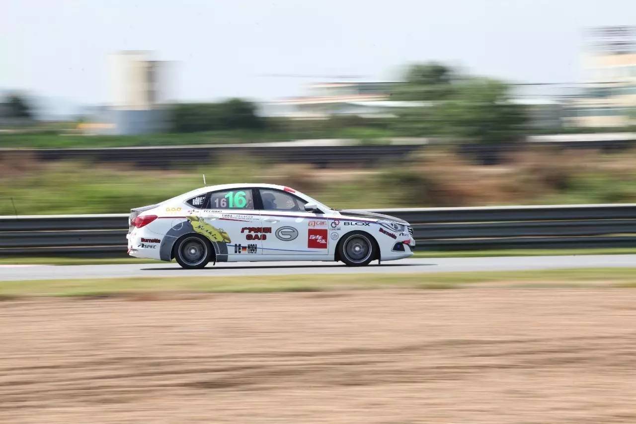 急刹车这1米的差距就可能决定你我的生死！（三）