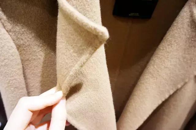 它帮你集齐快消品牌，一伙打折让你365天穿衣不重样