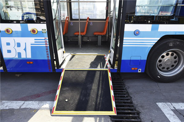 贵阳brt快速公交b1是否运行,贵阳快速公交brt是免费的吗