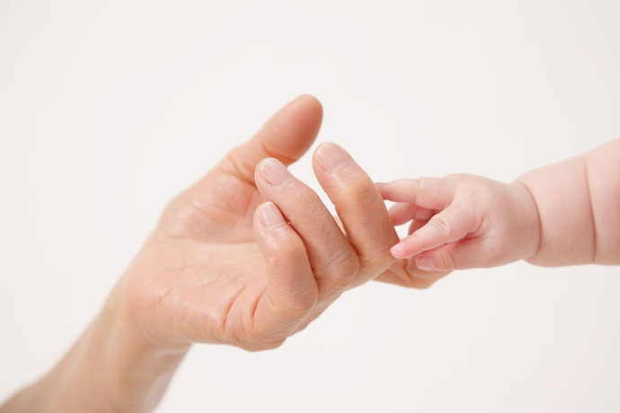 指甲往肉里长太疼了教你简单一招,指甲长肉里怎么治疗才能彻底除根