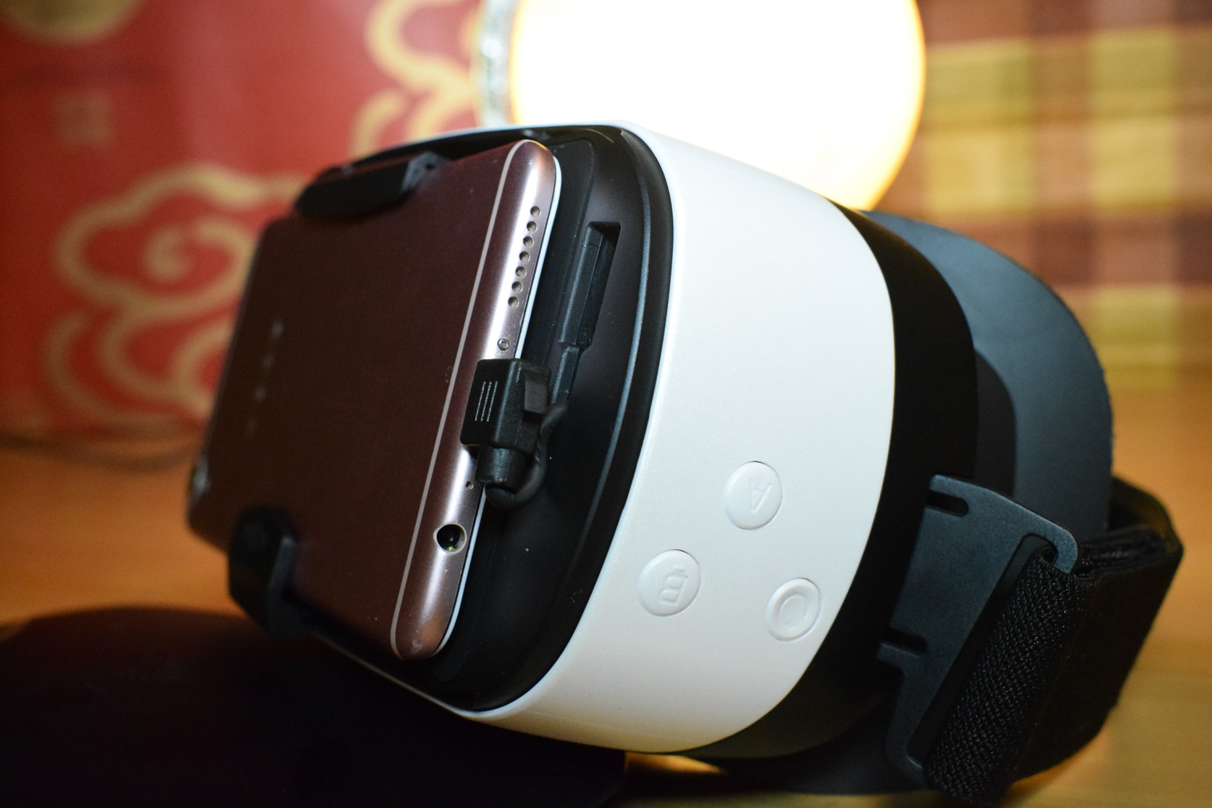 几百块钱的vr眼镜带手柄开箱,28元能买一台vr眼镜吗