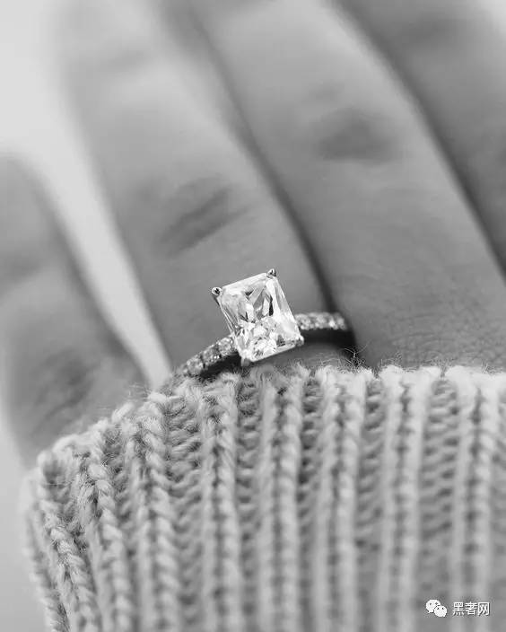 tiffany钻戒取不下来,爱情会过期承诺会失效