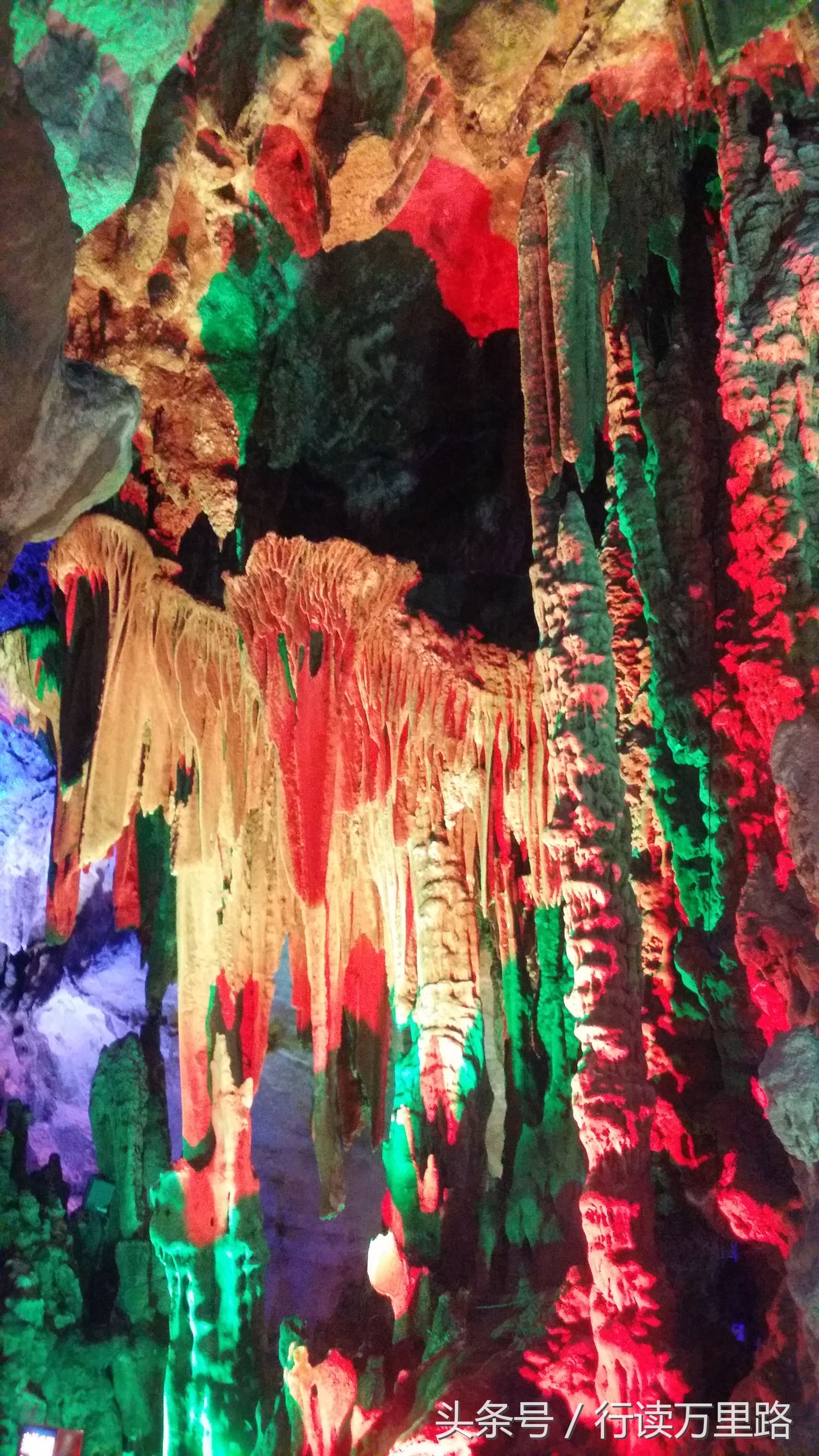 喀斯特地貌溶洞银子岩,来一场真正的喀斯特地下溶洞探究