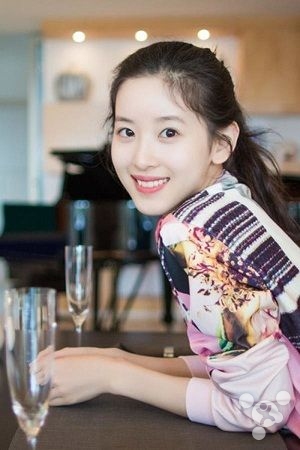 威威趣谈：互联网大佬再聚首感情深一口闷