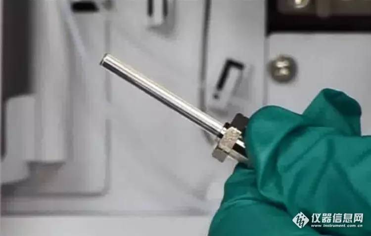 柱塞泵怎么换密封胶圈,柱塞杆上的密封圈怎么取下来