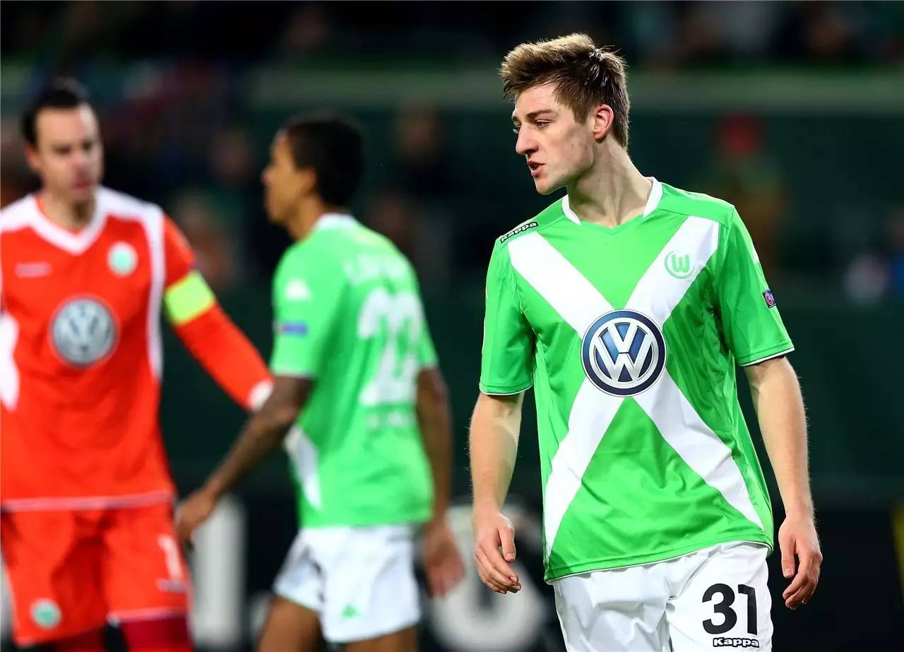 ［侃］烽烟又起，当足球遇上汽车