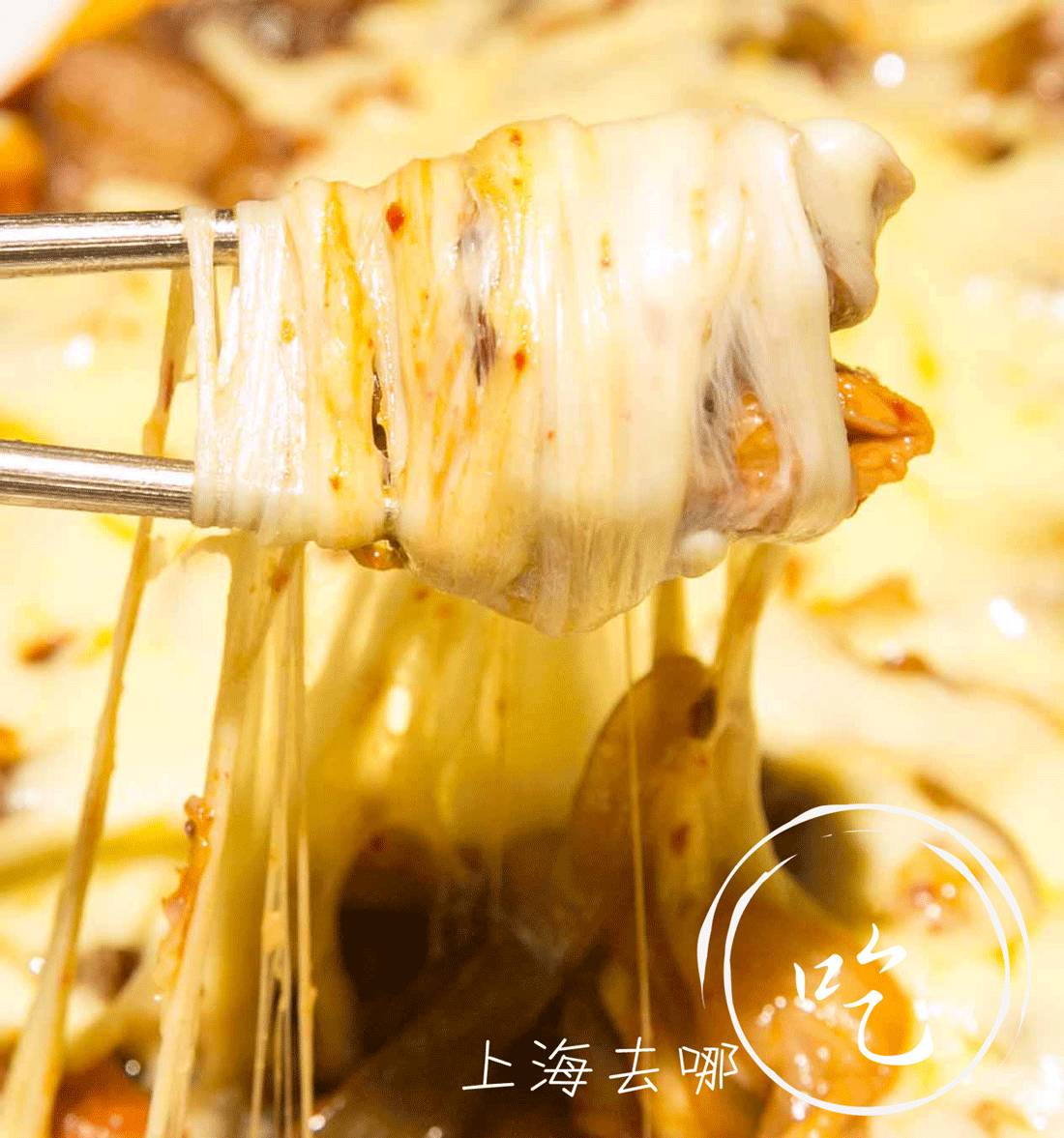 魔都这家店有一只“浴火焚身”的韩国鸡，一群人竟然抢着去滚菜单！