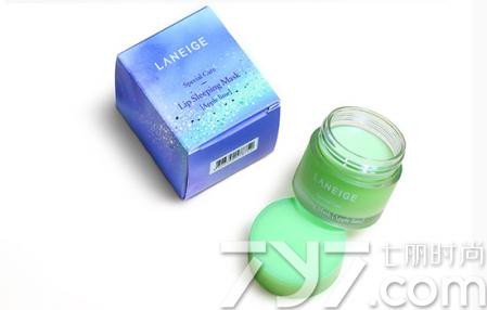 兰芝唇膜哪个味道好用选择自己喜欢的味道和颜色就行啦