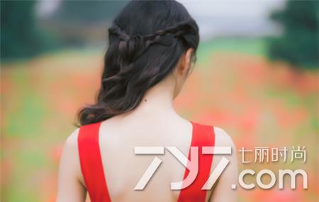 后背长痘痘怎么祛痘痘和痘印,后背长痘痘怎么消除最快学生