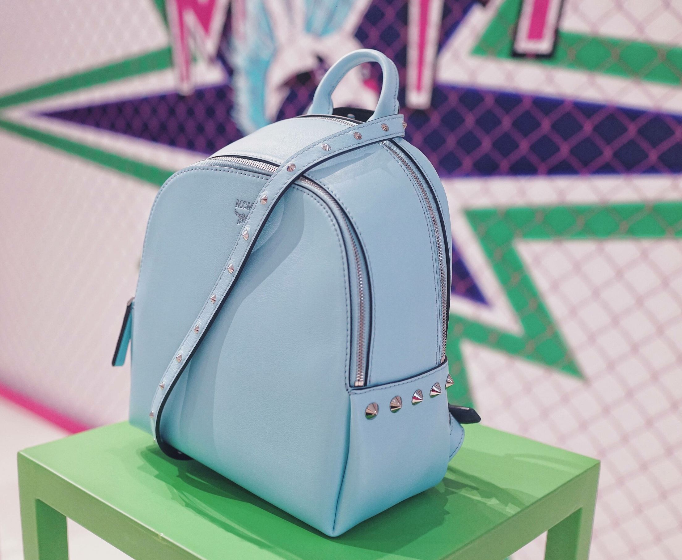 包包面料选择有讲究,品牌包包推荐面料