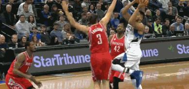 唐斯今天在欧洲步鼻祖哈登面前使用“欧洲步”！让登爷教你吧