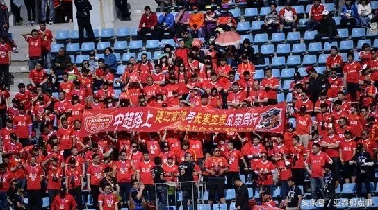 那些年的标语,那些年的经典足球广告