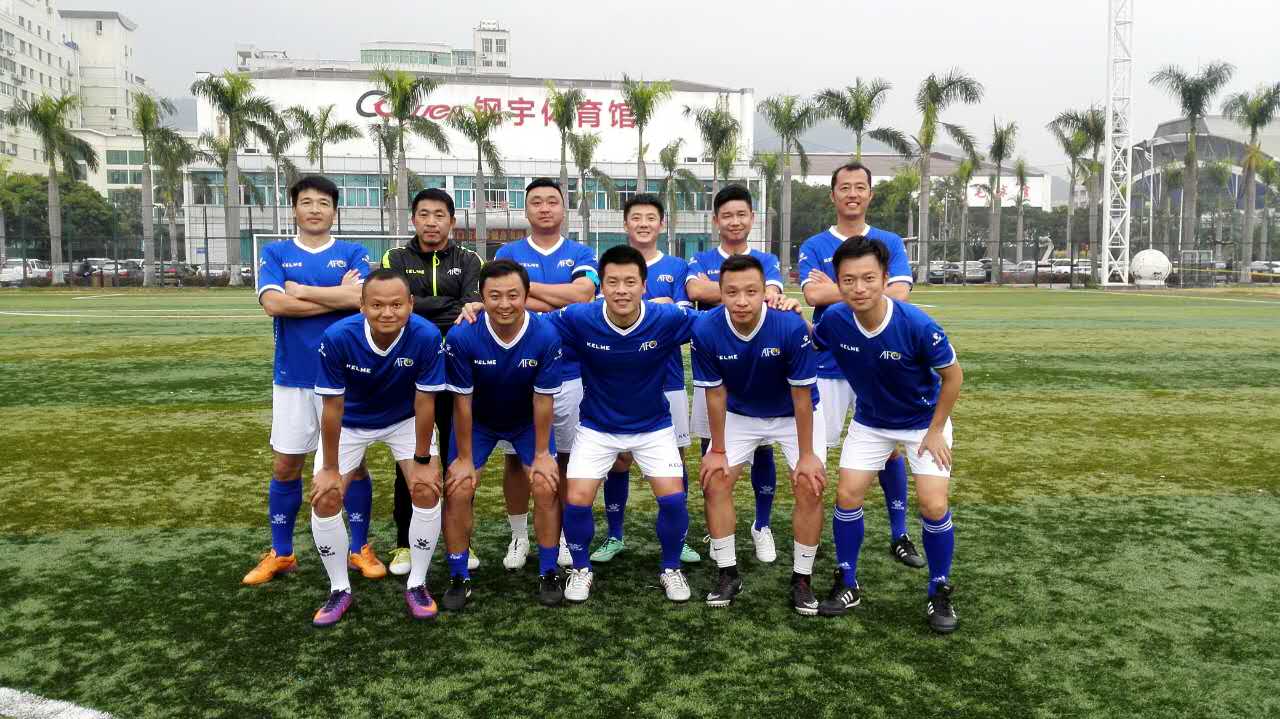 读“董”足球181期——这群足球人的平安夜居然是这么过的！