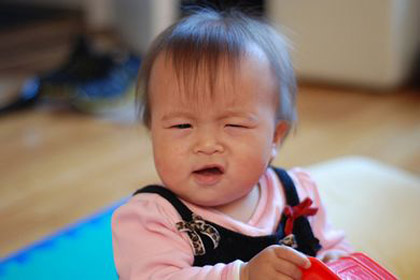 孩子弱视加近视的最佳解决方法,小儿弱视加高度近视如何治疗