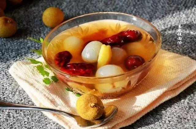 精选名中医养生药膳汤品，9个系列200多种汤方