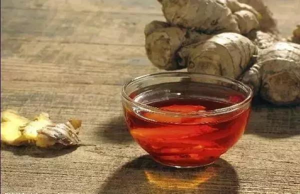 精选名中医养生药膳汤品，9个系列200多种汤方