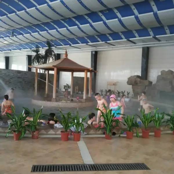 跟生活请个假放松一下心情,放下疲惫享受生活的美