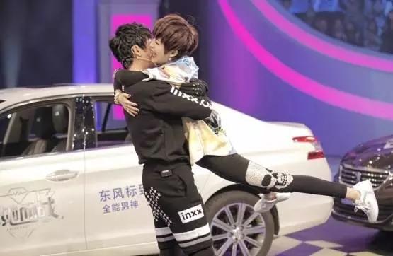 娱乐圈十大青衣女刘涛,女星刘涛赛车手